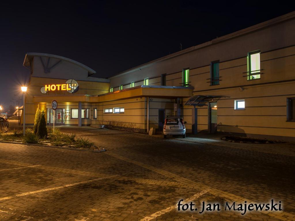 מאלבורק Majewski Hotel & Spa מראה חיצוני תמונה